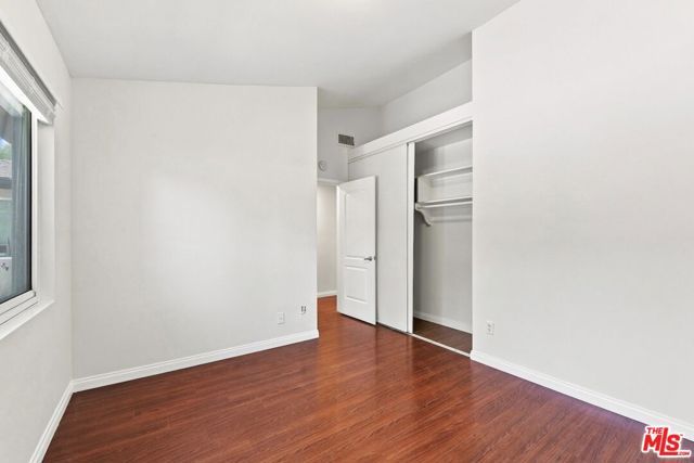 15920 Gledhill Street, Los Angeles, CA 91343