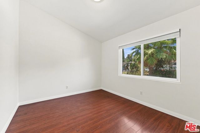 15920 Gledhill Street, Los Angeles, CA 91343