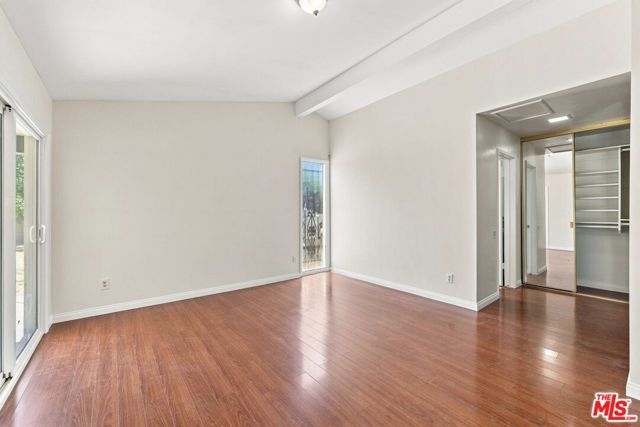 15920 Gledhill Street, Los Angeles, CA 91343