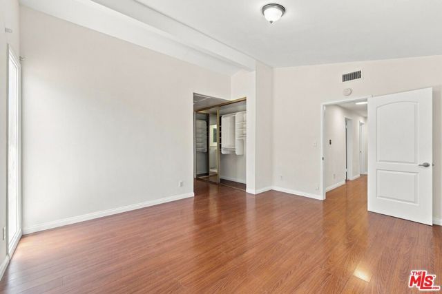 15920 Gledhill Street, Los Angeles, CA 91343