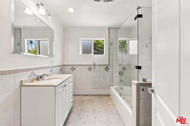 15920 Gledhill Street, Los Angeles, CA 91343