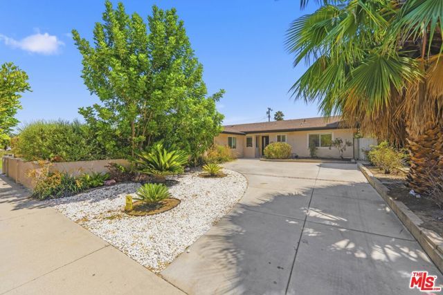 15920 Gledhill Street, Los Angeles, CA 91343