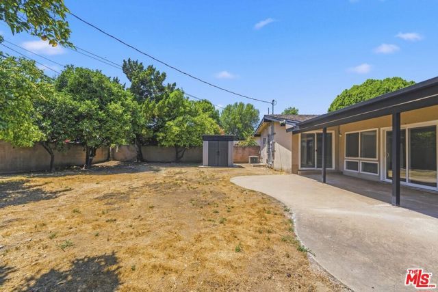 15920 Gledhill Street, Los Angeles, CA 91343