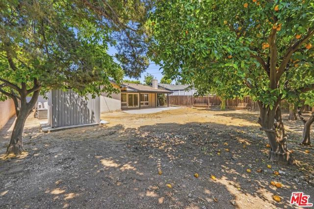 15920 Gledhill Street, Los Angeles, CA 91343