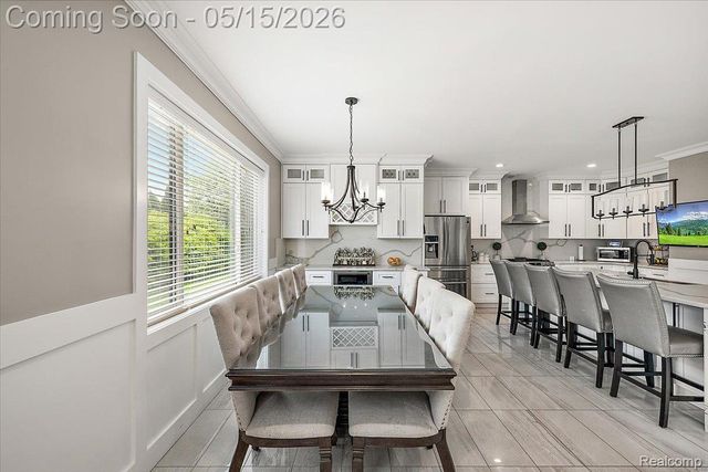 46930 Riverpark E, Macomb Township, MI 48044