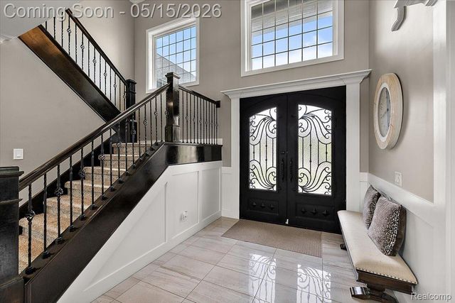 46930 Riverpark E, Macomb Township, MI 48044