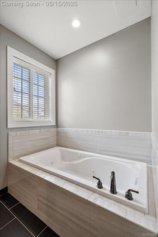 46930 Riverpark E, Macomb Township, MI 48044