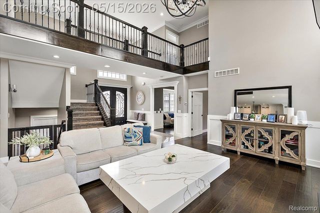 46930 Riverpark E, Macomb Township, MI 48044