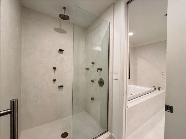 150 E ROBINSON STREET 29B, Orlando, FL 32801