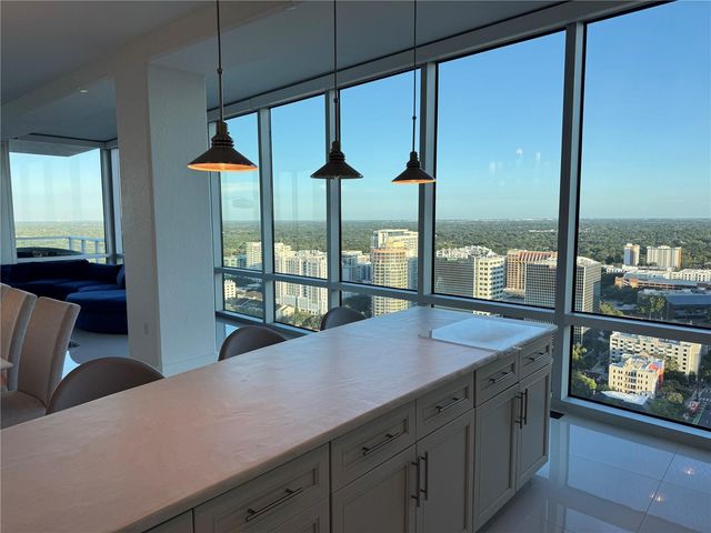 150 E ROBINSON STREET 29B, Orlando, FL 32801