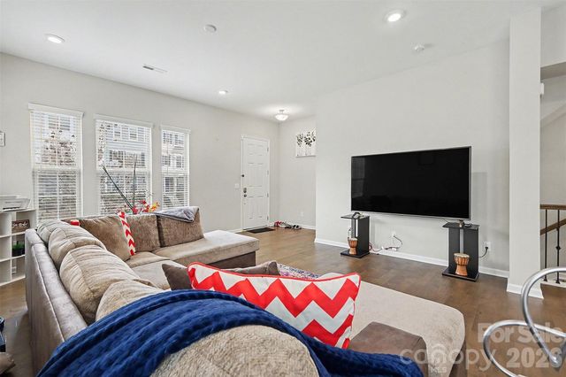 9524 Ainslie Downs Street, Charlotte, NC 28273