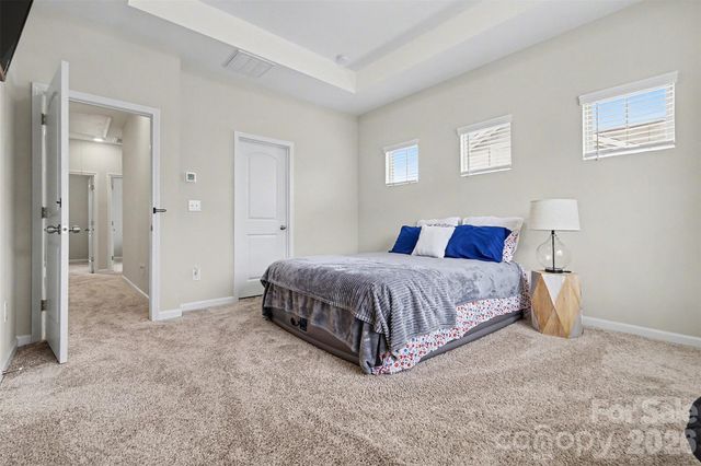 9524 Ainslie Downs Street, Charlotte, NC 28273