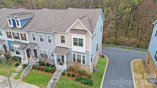 9524 Ainslie Downs Street, Charlotte, NC 28273