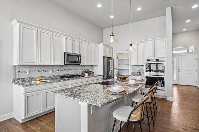 8607 Holman Circle, Arvada, CO 80005