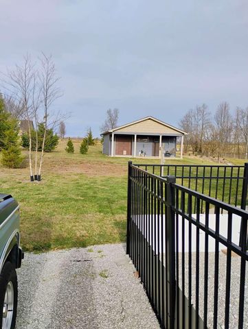 215 Cooper Drive, Brodhead, KY 40409