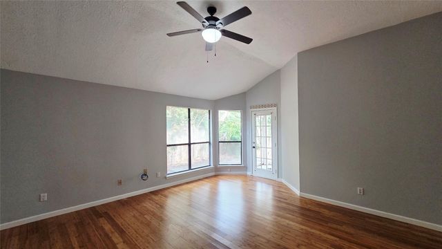 12710 Meadway Court, Houston, TX 77082