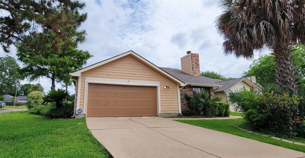 12710 Meadway Court, Houston, TX 77082