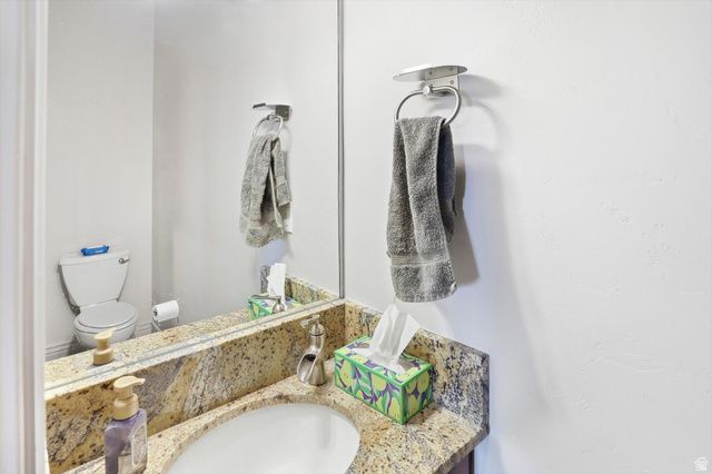 622 S WELLINGTON DR, Kaysville, UT 84037