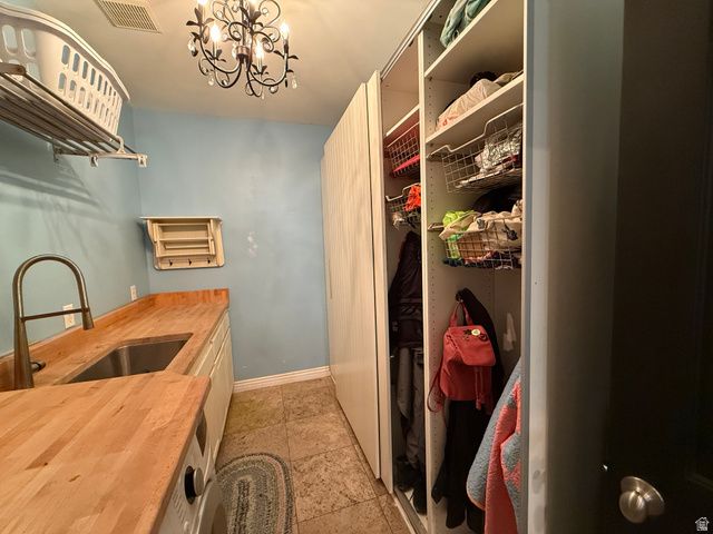 622 S WELLINGTON DR, Kaysville, UT 84037