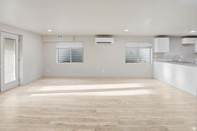 622 S WELLINGTON DR, Kaysville, UT 84037