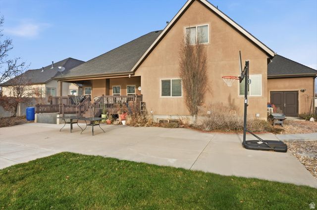 622 S WELLINGTON DR, Kaysville, UT 84037