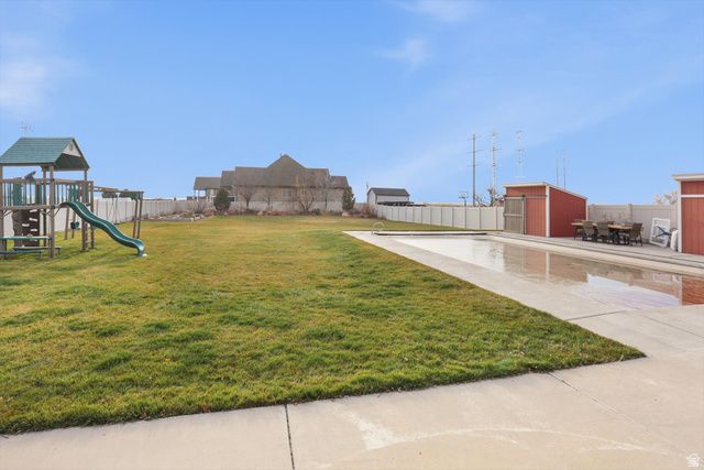 622 S WELLINGTON DR, Kaysville, UT 84037