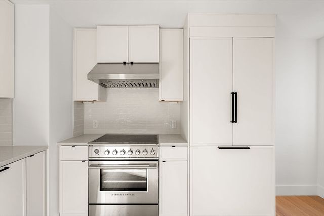 8 Elm Street 8, Newton, MA 02465