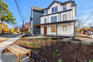 8 Elm Street 8, Newton, MA 02465
