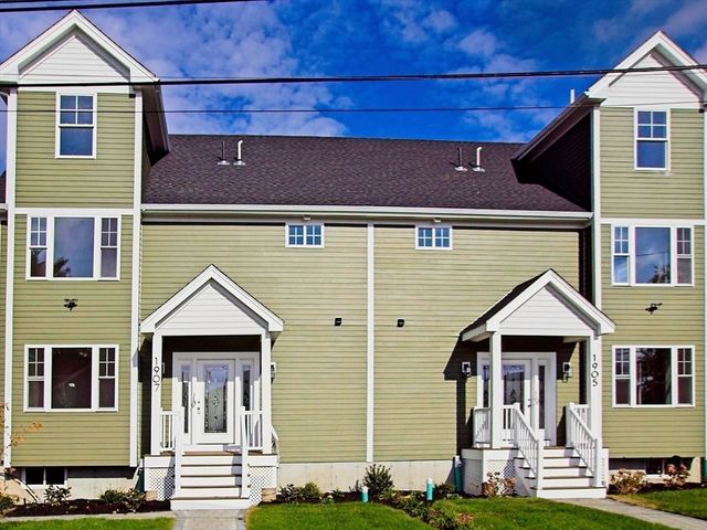 1905 River St 1905, Boston, MA 02136