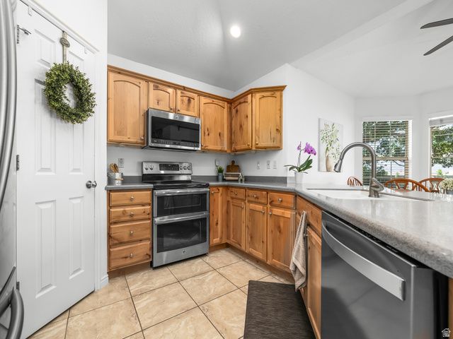 1602 W RENAISSANCE WAY, Springville, UT 84663