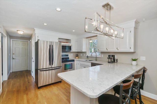 39 Norton Road, Hampton, NH 03842