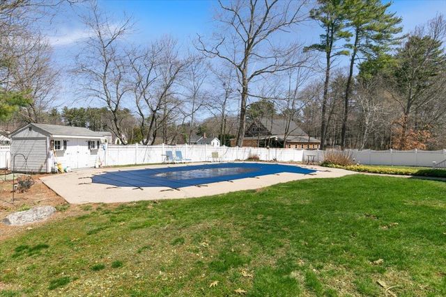 39 Norton Road, Hampton, NH 03842