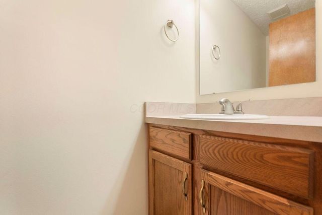 1068 Cypress Lane, 12-3, Columbus, OH 43230