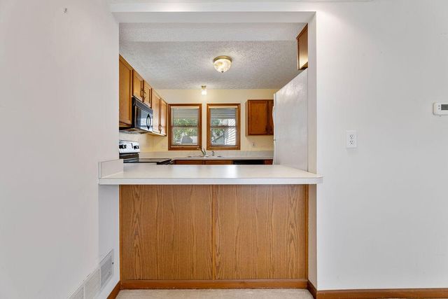 1068 Cypress Lane, 12-3, Columbus, OH 43230