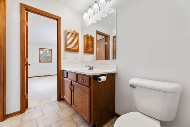 1068 Cypress Lane, 12-3, Columbus, OH 43230