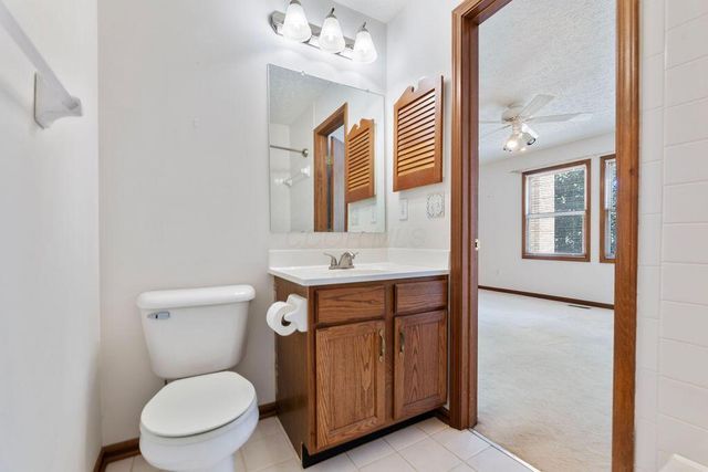 1068 Cypress Lane, 12-3, Columbus, OH 43230