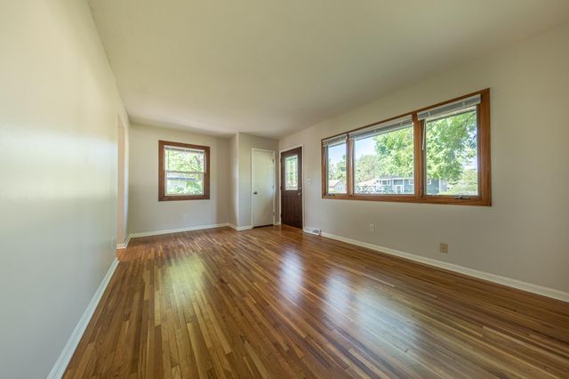 11157 Madison Street NE, Blaine, MN 55434