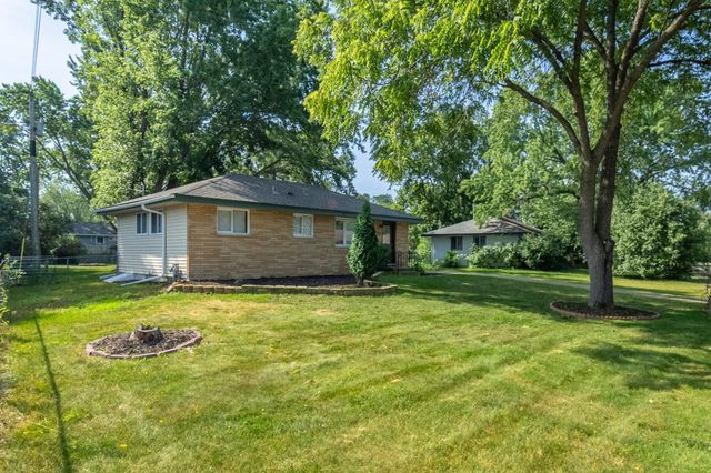 11157 Madison Street NE, Blaine, MN 55434