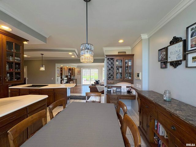 320 Eastfield Drive, East Peoria, IL 61611