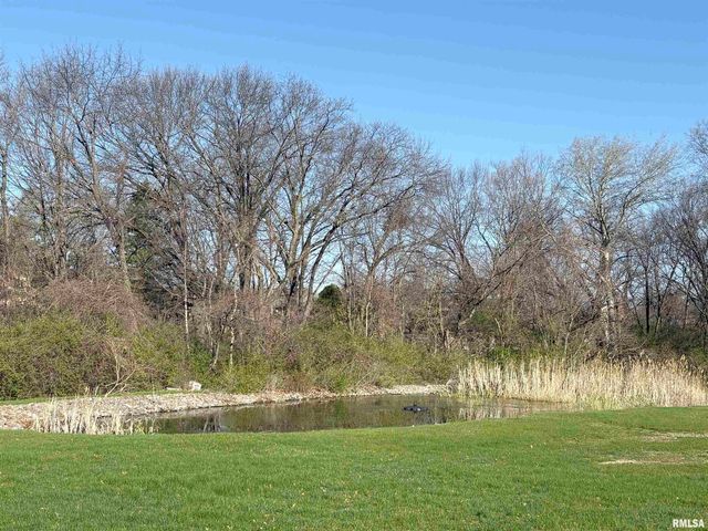 320 Eastfield Drive, East Peoria, IL 61611