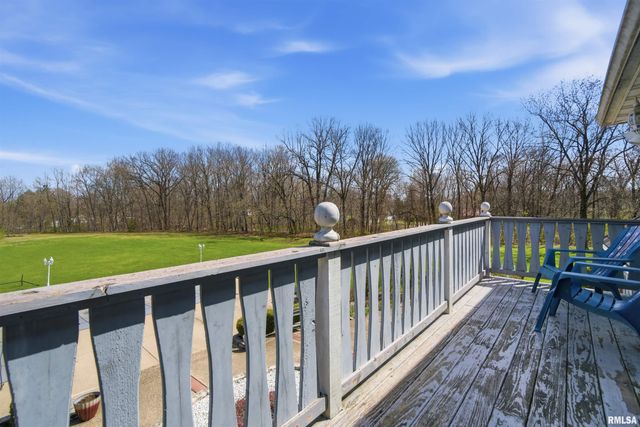 320 Eastfield Drive, East Peoria, IL 61611
