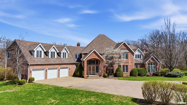 320 Eastfield Drive, East Peoria, IL 61611