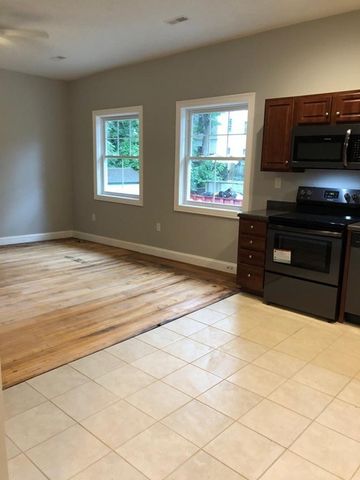 41 Arlington St 3, Brockton, MA 02301