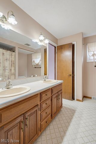 16331 Canterbury Drive, Strongsville, OH 44136