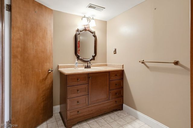 16331 Canterbury Drive, Strongsville, OH 44136