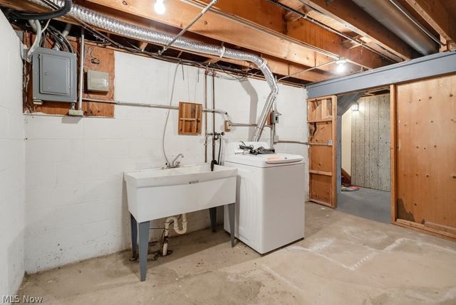 16331 Canterbury Drive, Strongsville, OH 44136