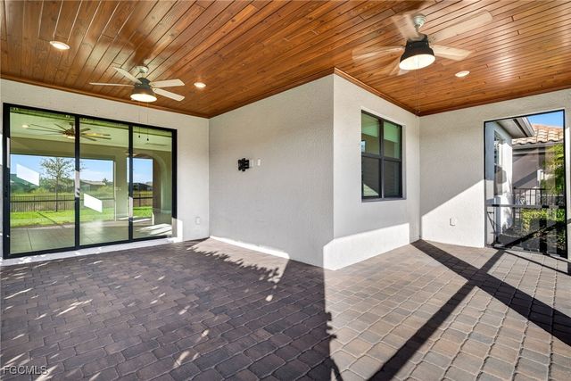 19649 Utopia LN, Estero, FL 33928
