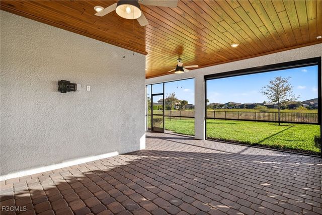 19649 Utopia LN, Estero, FL 33928