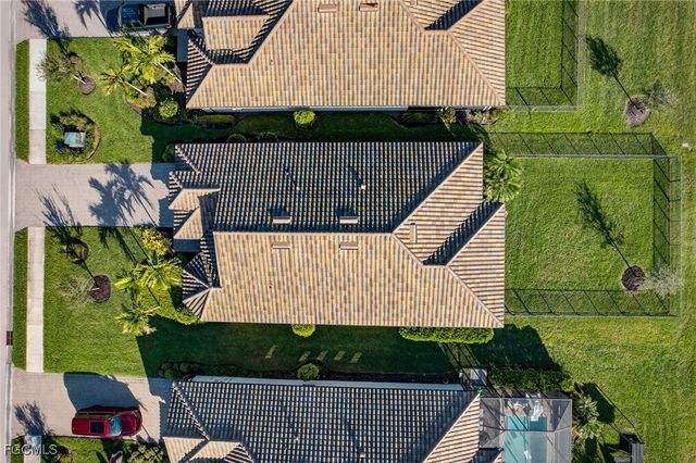 19649 Utopia LN, Estero, FL 33928