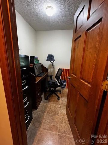 204 Brentwood Drive, Maiden, NC 28650